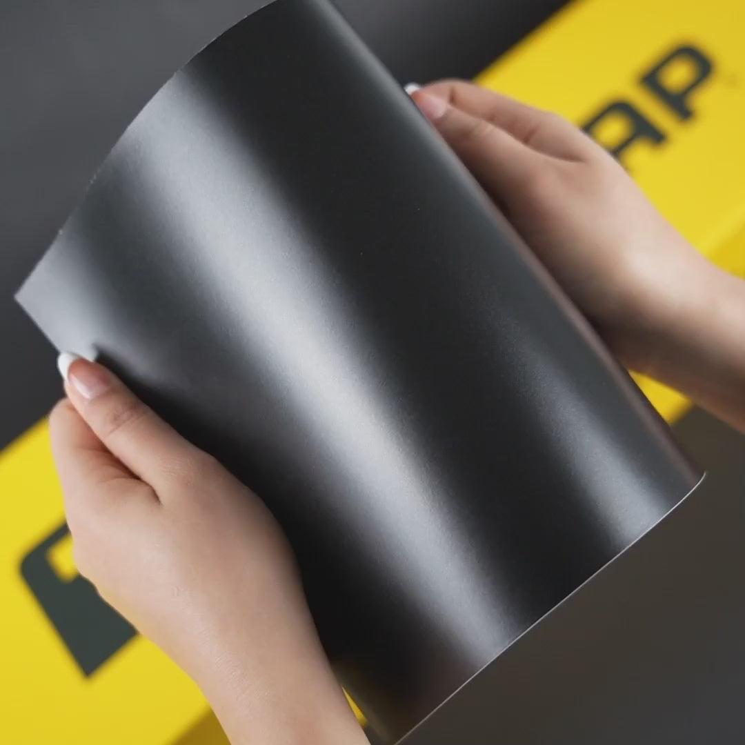 Carica il video: MT01 Matte Coal Black